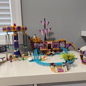 Lego Pirate Adventure Amusement Park Set - Purple, Blue, Brown